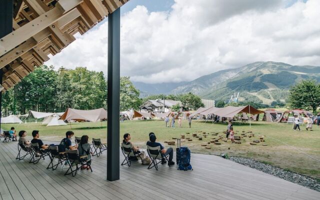 Snow Peak LAND STATION HAKUBA