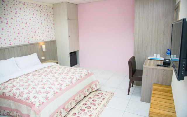 Happycastle Bed and Breakfast