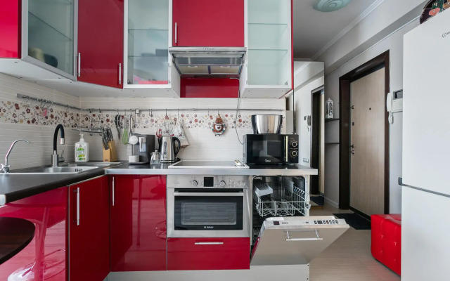 MaxRealty24 on Panferova street 8