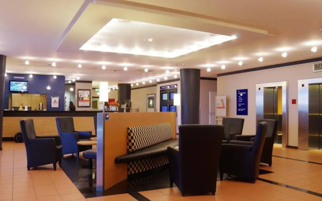 IntercityHotel Frankfurt Airport Terminal 3