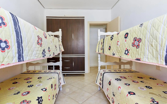 791 - Cobertura com piscina. 200m da PRAIA. BOMBINHAS - CENTRO