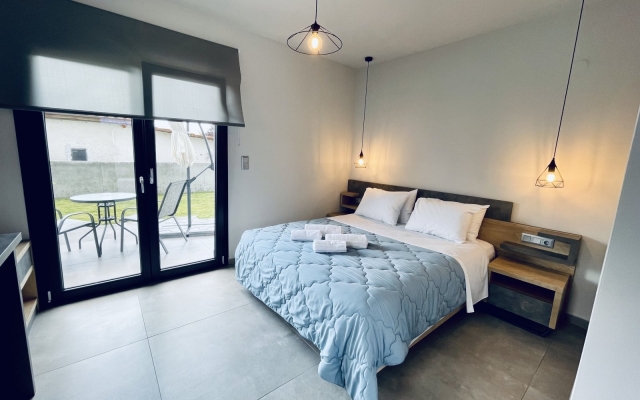 TheaSea Luxury Suites- Studio Suite 3