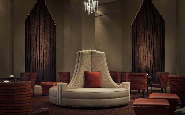 Hotel Adagio, Autograph Collection