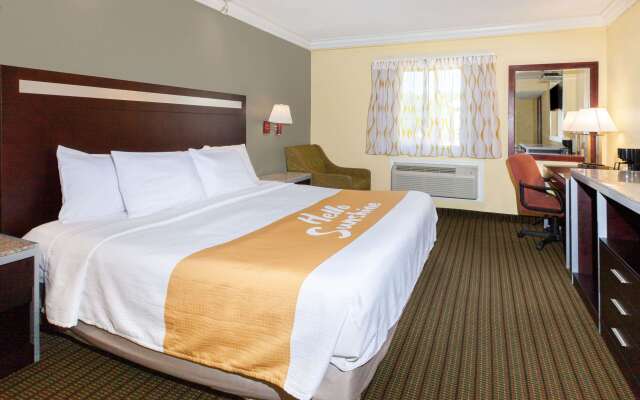 Days Inn By Wyndham Nanuet / Spring Valley