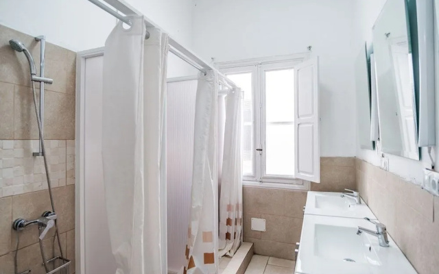 Wanderlust Hostel