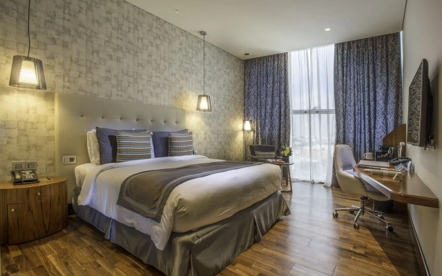 The Avenue Hotel