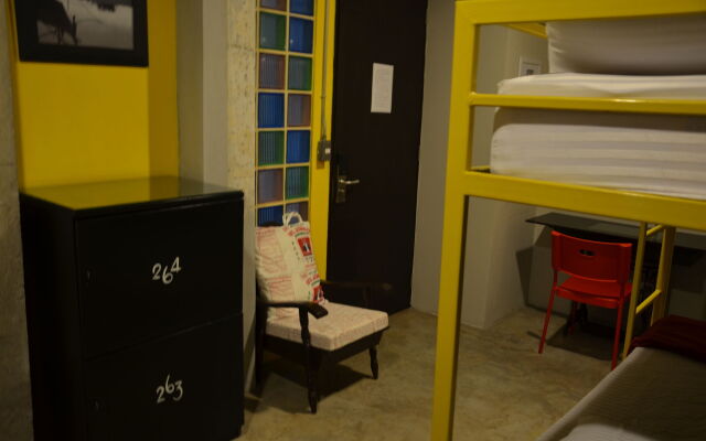 Silom Art Hostel