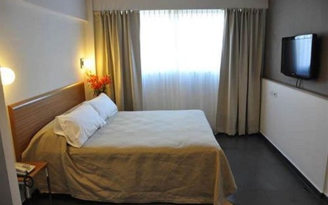 Roberta Rosa de Fontana Suites