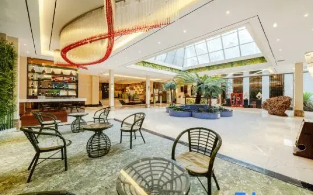 Xingren V Plus Boutique Theme Hotel