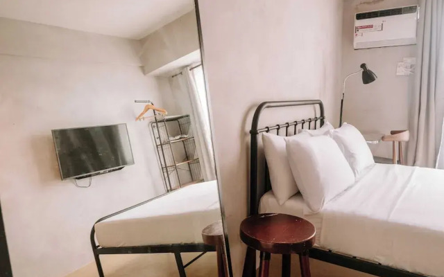 A Cozy Urban Home Away