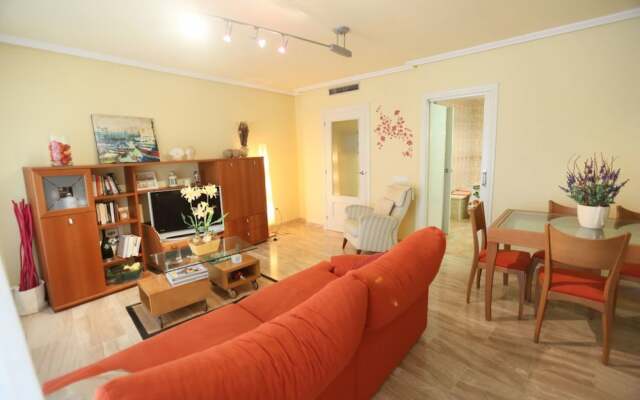 Apartamento Bonito Para 6 Personas en Cambrils