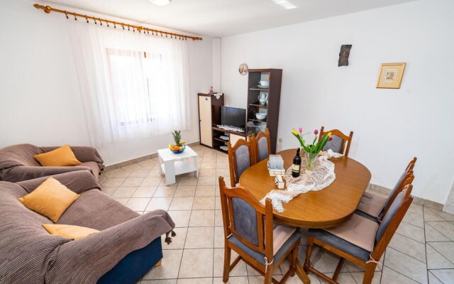 Amazing Apartment in Maslenica With 2 Bedrooms and Wifi