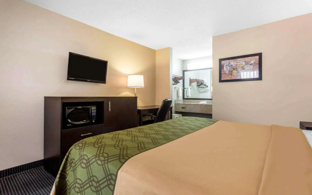 Econo Lodge North