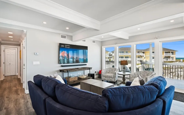 Sandpiper Cove 1115 3 Bedroom Condo by RedAwning