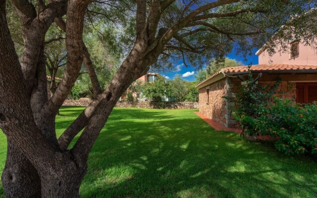 Outstanding Residenze Gallura 2 Bedroom Sleeps and Child