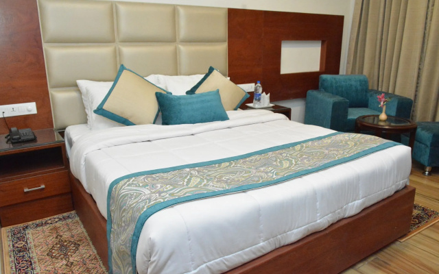 Hotel Ambica Katra