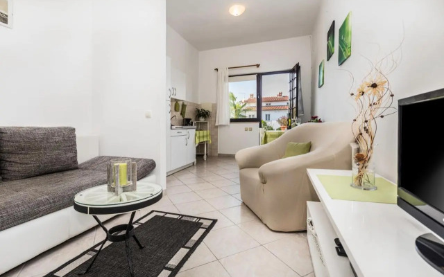 Studio Apartments Romina