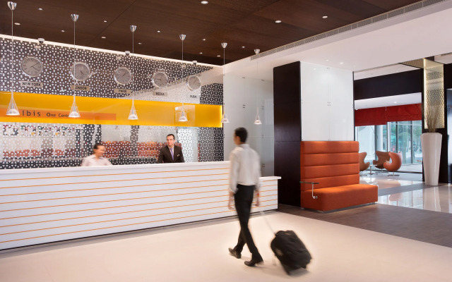 ibis One Central Hotel