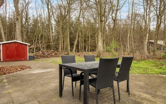 10 Person Holiday Home in Glesborg-by Traum