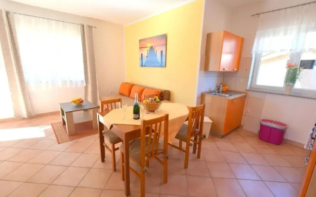Apartments Mladenka