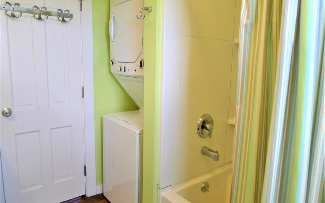 345 Harmes Way - 3 Bedroom House