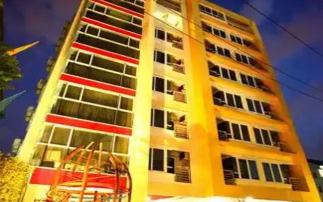 The Sunreno Hotel