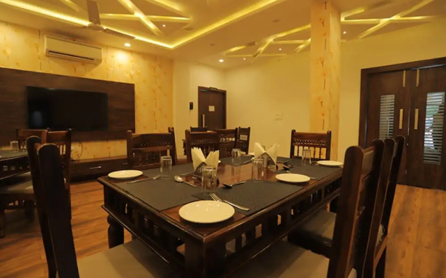 Raha Hotel