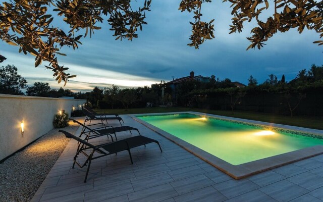 Beautiful Home in Fazana With Wifi and 2 Bedrooms
