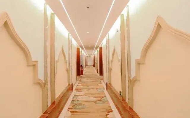 Manding Boutique Hotel
