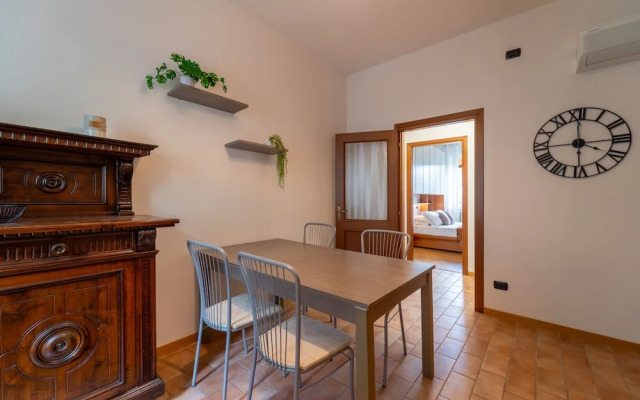 Autumn Apartment by Wonderful Italy