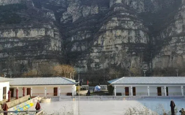 Qushuiliuxuan Dashe (Beijing Shidu Scenic Area Branch)