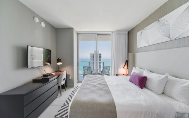 Amazing 2BR Hyde Beach House Ocean Views