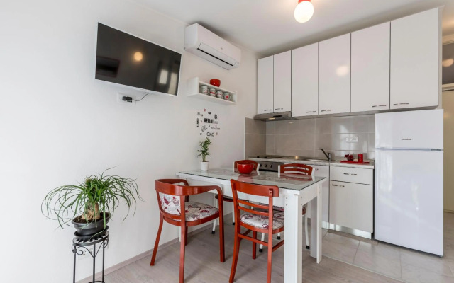 Apartment Taja, cijela kuća i vrt samo za vas