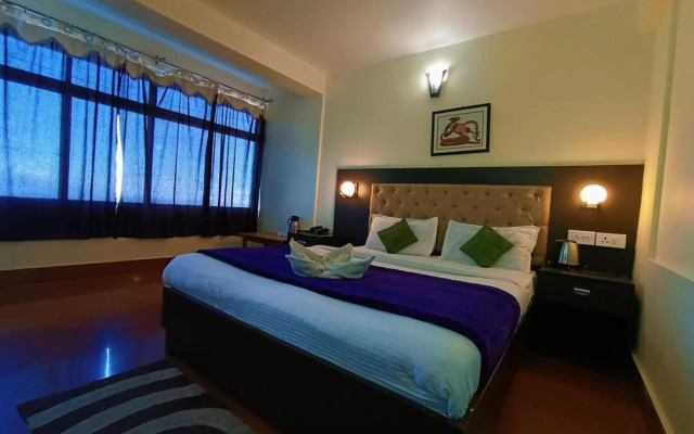 Oyo 4305 Yang's Inn