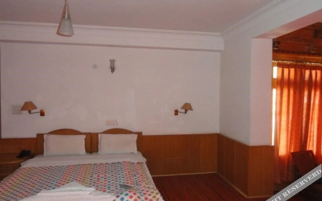 Hotel Munshi Continental
