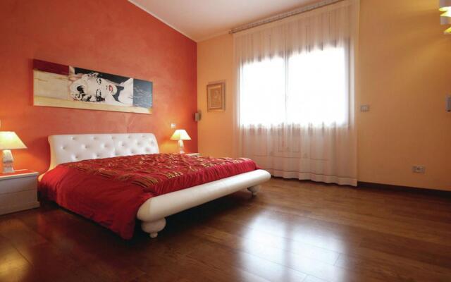 villa with private pool and air conditioning