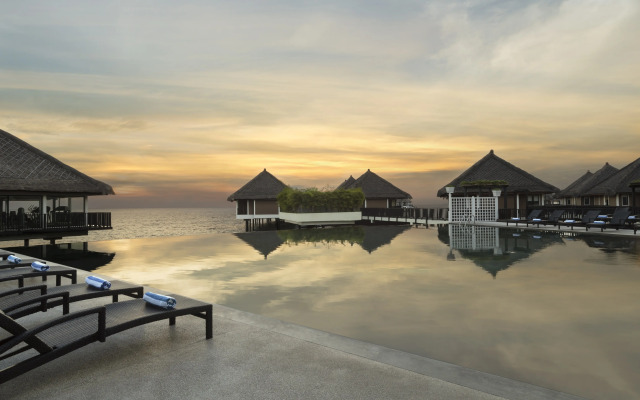 Avani Sepang Goldcoast Resort