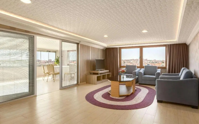 Ramada By Wyndham Usak