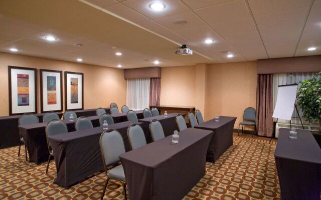 Hampton Inn Atlanta - Newnan