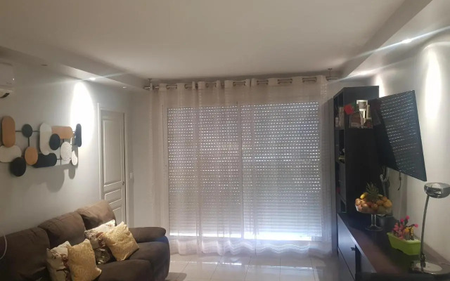 Beau appartement avec garage fermé