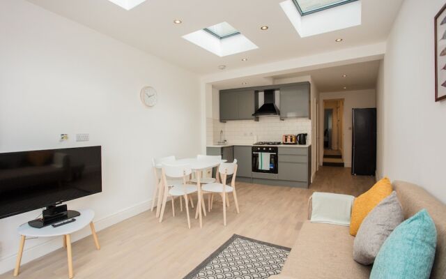 Two Bedroom Flat in London