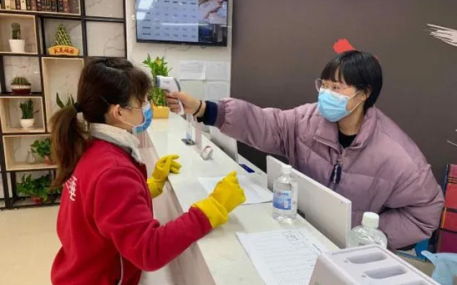 Shangpin Hotel (Fuzhou Dongxiang High-speed Railway Station Dongxin Department Store)