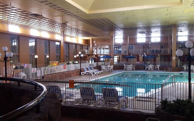 Hotel Davenport and Conference Center