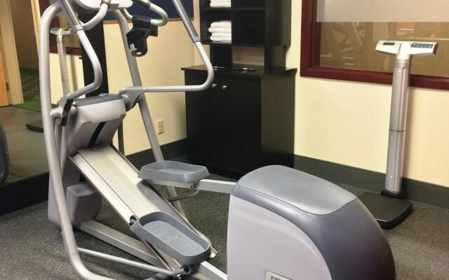 Hampton Inn Hays-North of I-70