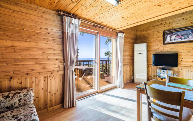 Longbeach Pension