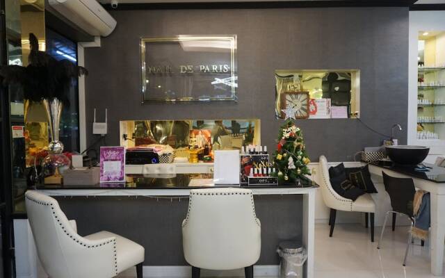 De Paris Self Service Apartment