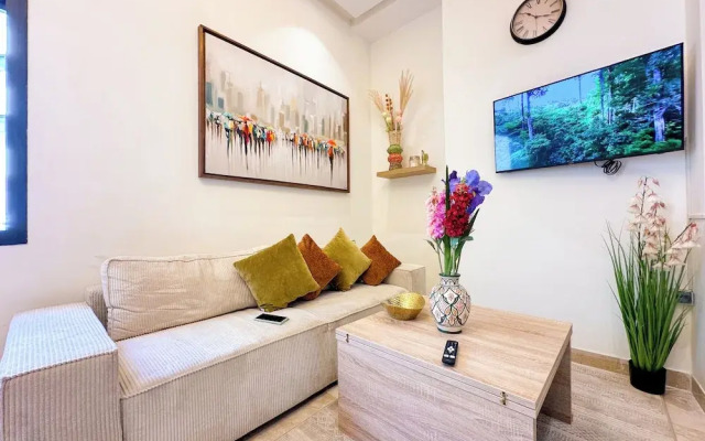 Cozy Luxurious Bourgogne Studio