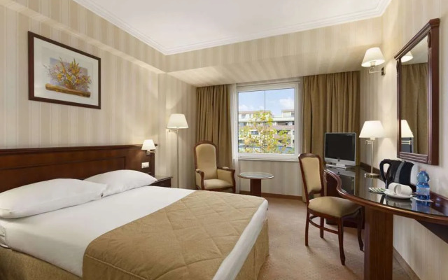 Ramada Hotel & Suites By Wyndham Bucharest North