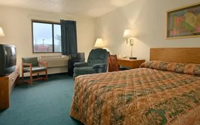 Super 8 Mentor/Cleveland Area