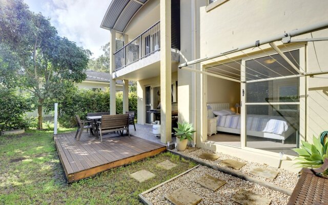 Lagoons Estate, 6 Dowling Street